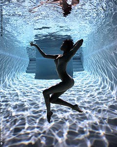 Howard  Schatz - Underwater Study 2826, 2005